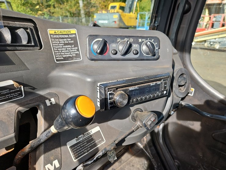 kubota-rtv1100-image-18