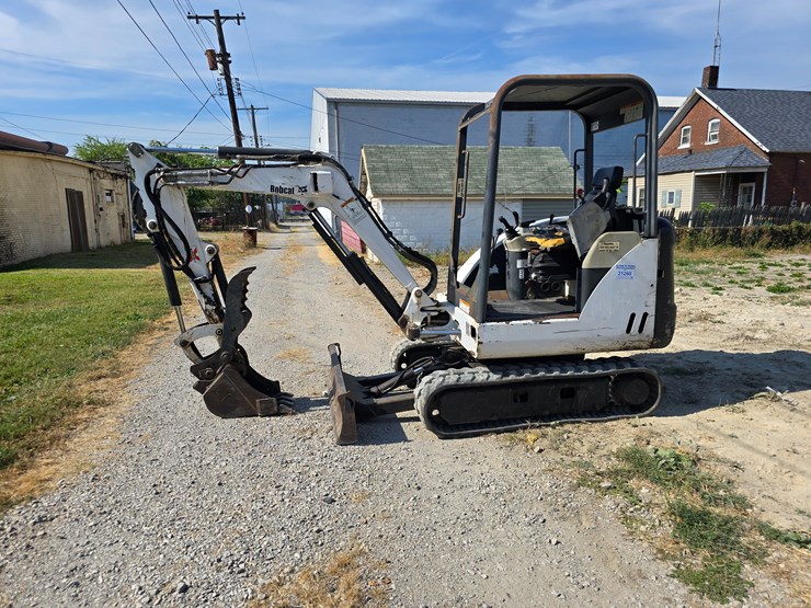 2003-bobcat-328d-image-7