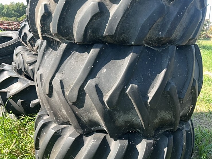 (3)-30.5/32-combine-tires,-decent-tires-image-14