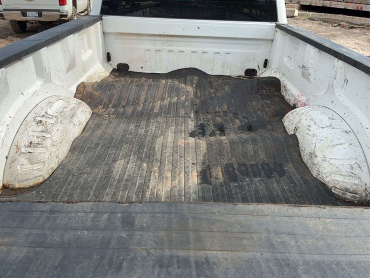 2021-ford-f250-image-14