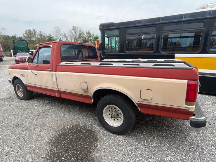 1991-ford-f150-xlt-image-2