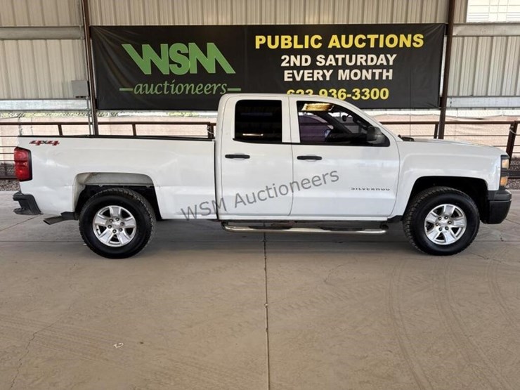 2015-chevrolet-silverado-1500-image-1