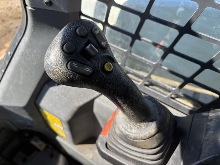2024-bobcat-t66-image-24