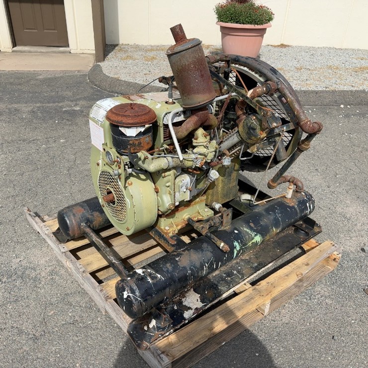 LINDSAY PORTABLE AIR COMPRESSOR