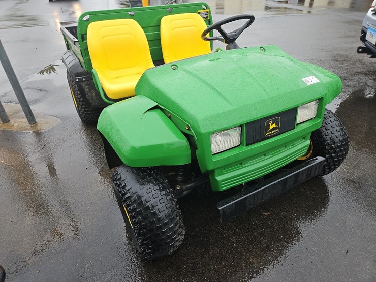 john-deere-gator-image-3