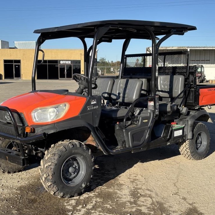 2018 KUBOTA RTVX1140