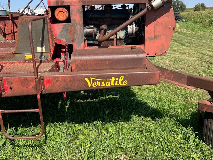 400-versatile-swather,-been-sitting,-not-running-image-33