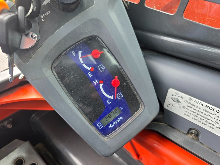 2023-kubota-ssv75-image-71