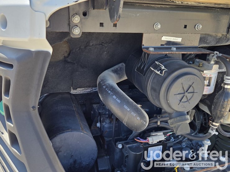 2021-bobcat-e35-image-39