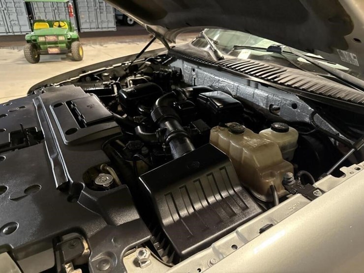 2013-ford-expedition-limited-image-12
