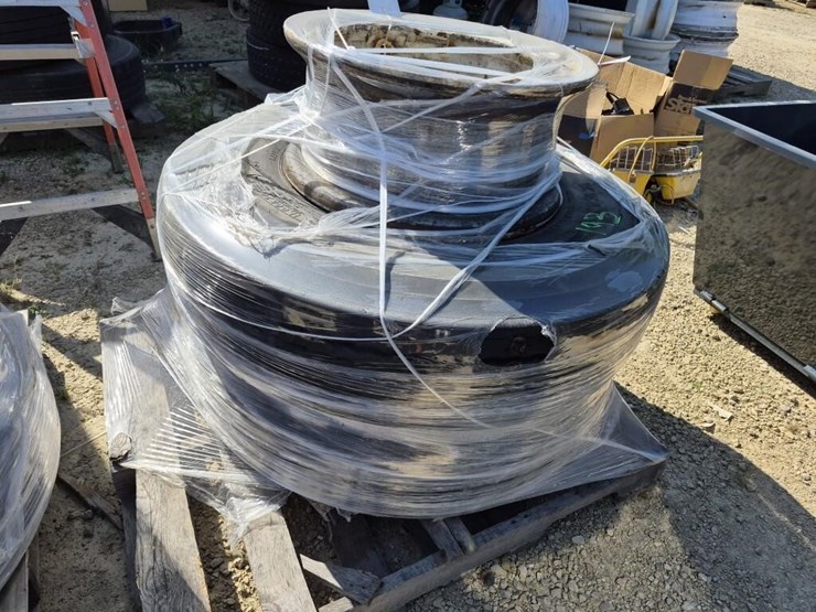 semi-truck-tires-image-3