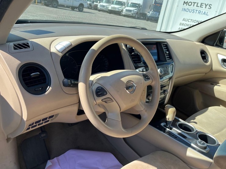 2014-nissan-pathfinder-image-7