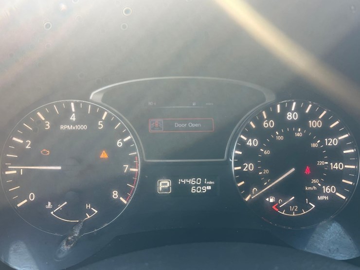 2015-nissan-altima-sedan-image-6