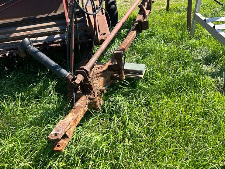 18’-versatile-swather-image-16