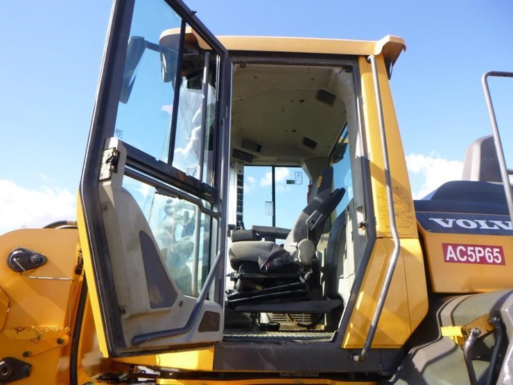 2015-volvo-l110h-image-19