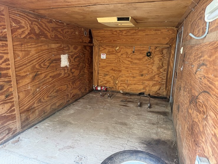 2005-pace-enclosed-trailer,-rear-ramp-door-12'-x-7'-vin-4fpub12245g100014-generator-and-roof-mount-image-6