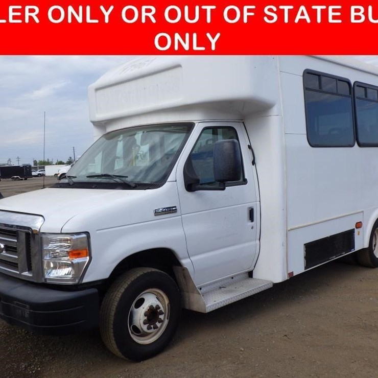 2017 FORD E450