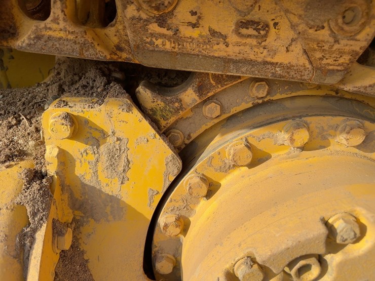 2023-komatsu-d39ex-24-image-23