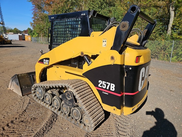 2003-caterpillar-257-image-3