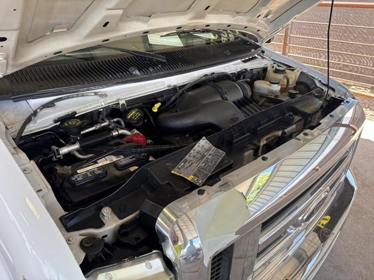 2009-ford-e350-image-13
