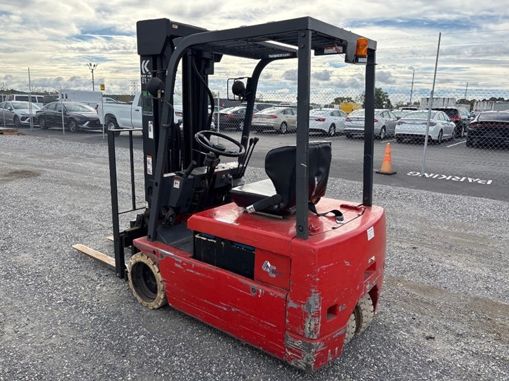 2017-hyster-e50xn-image-8