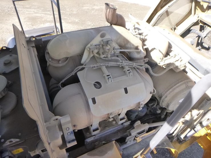 2015-volvo-l110h-image-32