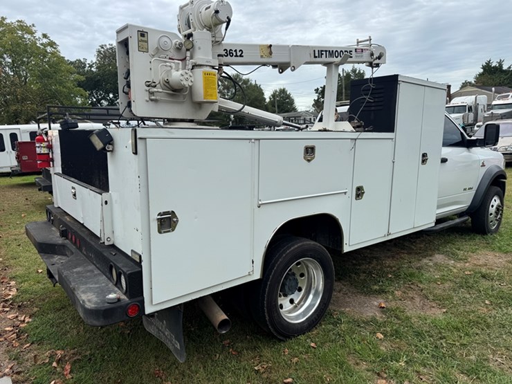 2019-ram-5500-tradesman-image-3