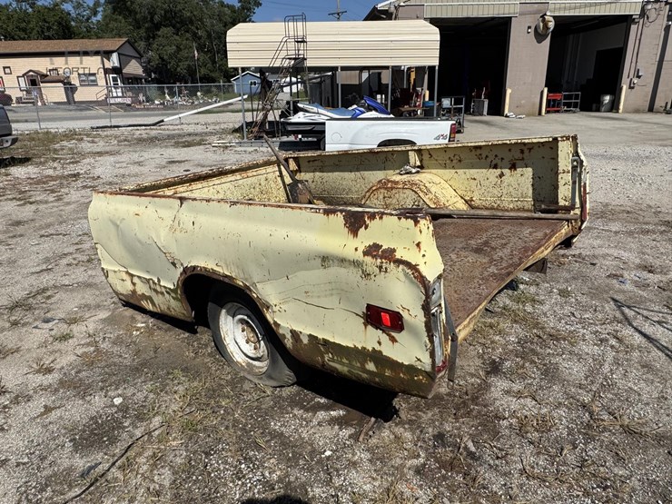 lot-of-(2)-pickup-truck-beds-lot-of-(2)-pickup-truck-beds-image-6