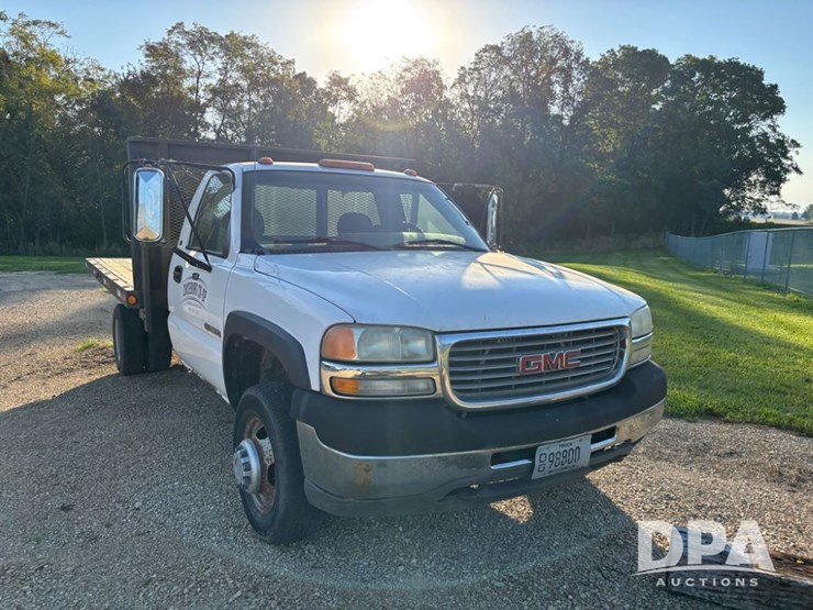 2001-gmc-3500-image-13