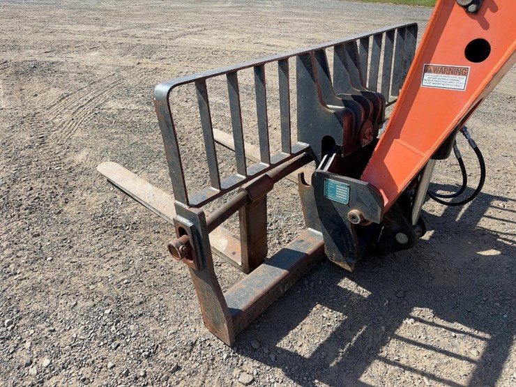 2004-jlg-tf6-42-image-10