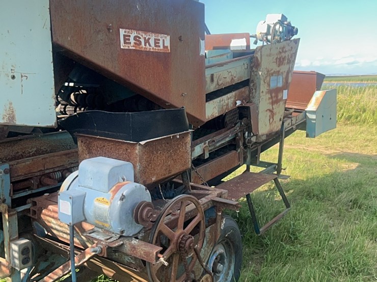 (2)-better-built-model-950-potato-seed-cutters-image-10