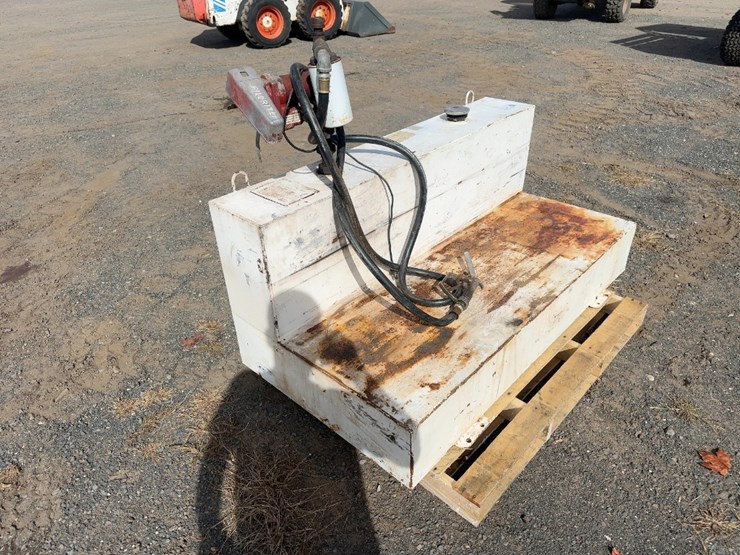 100-gallon-fuel-transfer-tank-image-3