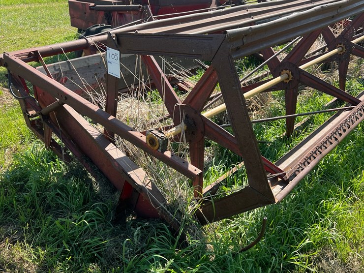 400-versatile-swather,-been-sitting,-not-running-image-3
