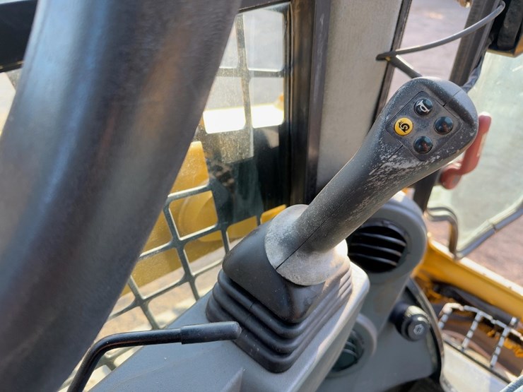 2021-caterpillar-259d3-image-20