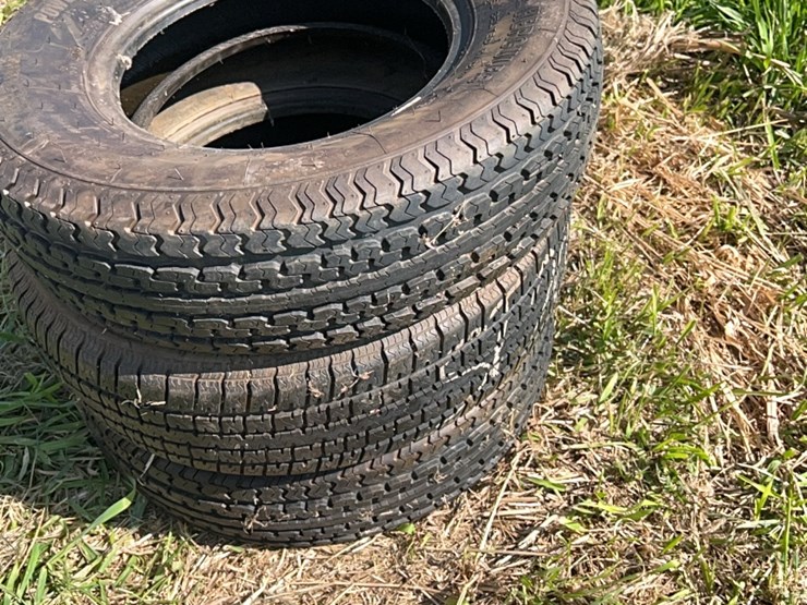 (3)--good-st-205/75/r14-tires-image-3