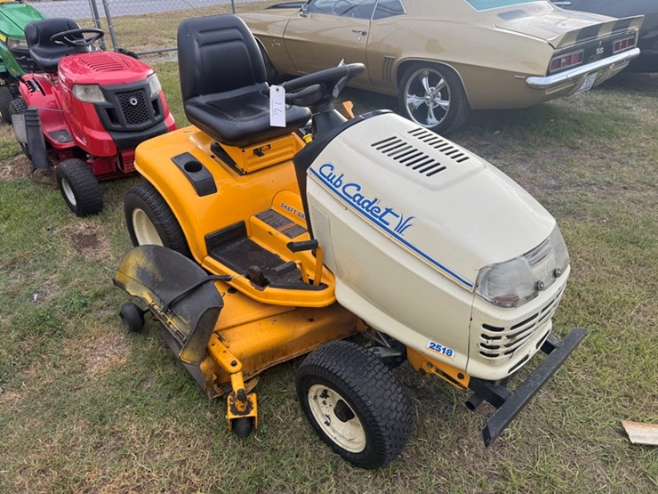 cub-cadet-2518-image-2