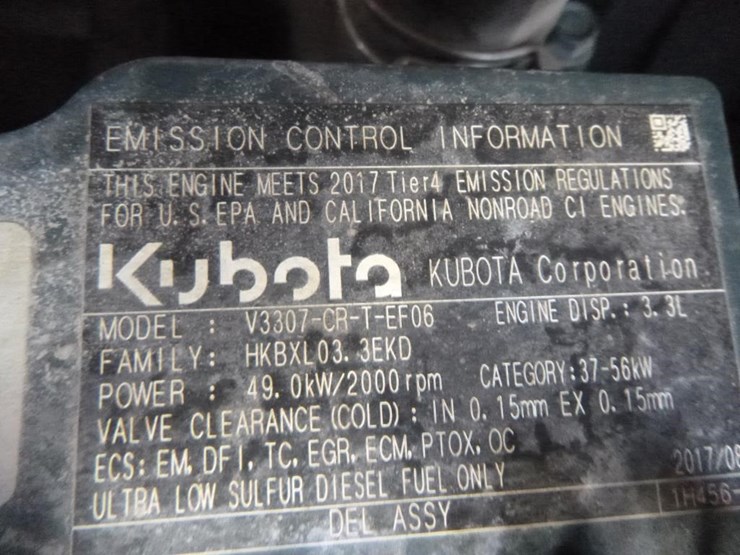 2017-kubota-kx080-image-32