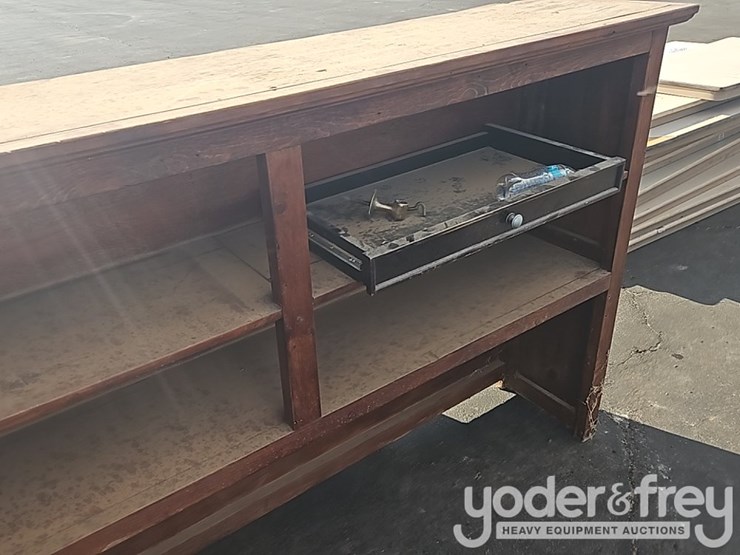 book-shelf-w/end-cabinets-image-3