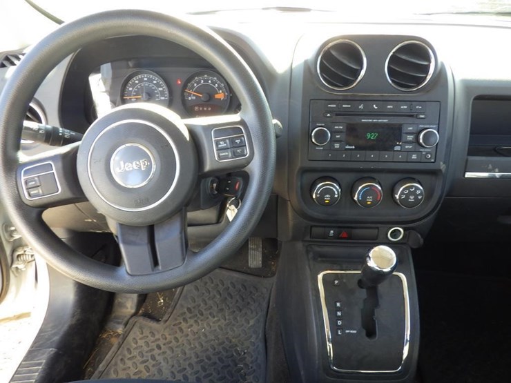 2014-jeep-patriot-image-17