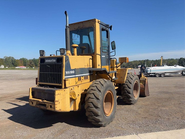 komatsu-180-wheel-loader-image-3