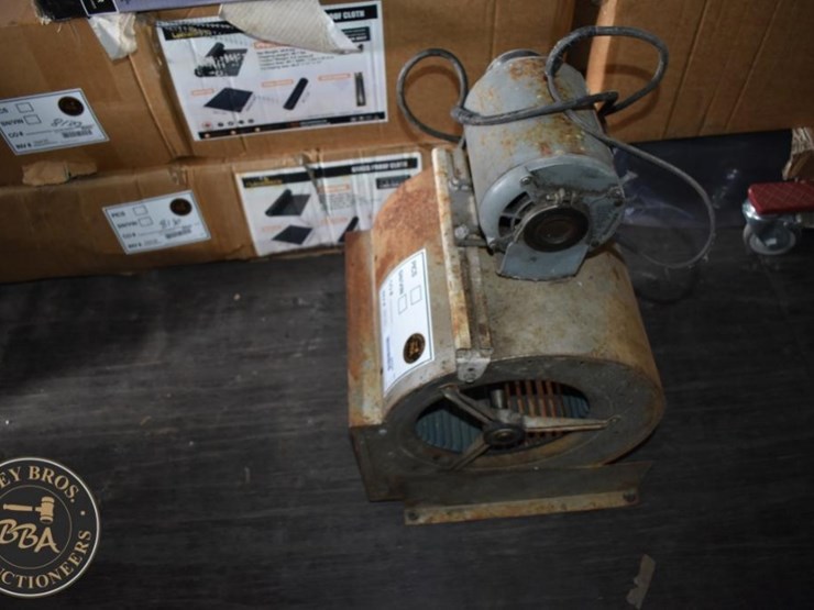 industrial-electric-blower-fan,-metal-construction-image-1
