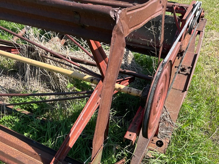 400-versatile-swather,-been-sitting,-not-running-image-15