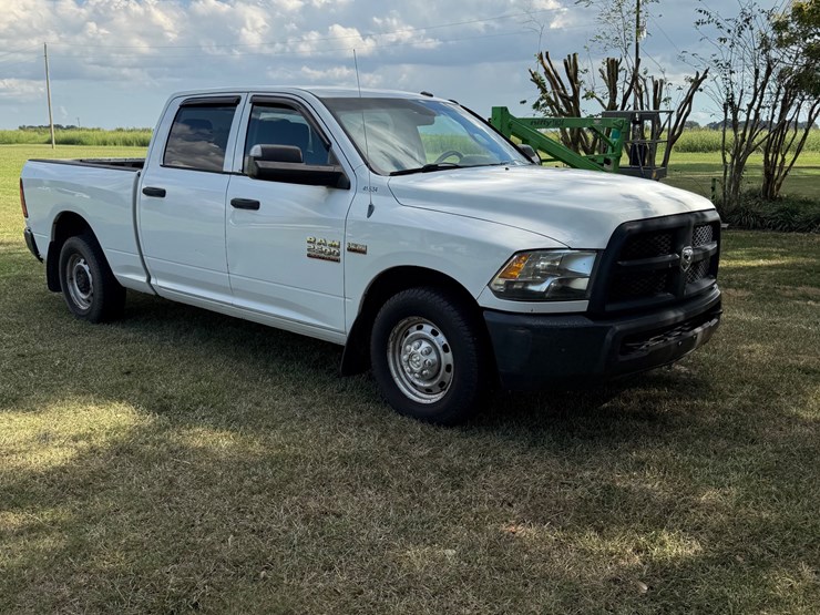 #97-•-2013-ram-2500-crew-cab-pickup-image-1