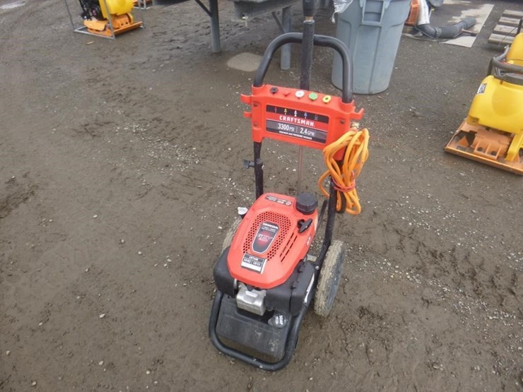 craftsman-3300psi-gas-pressure-washer-image-1