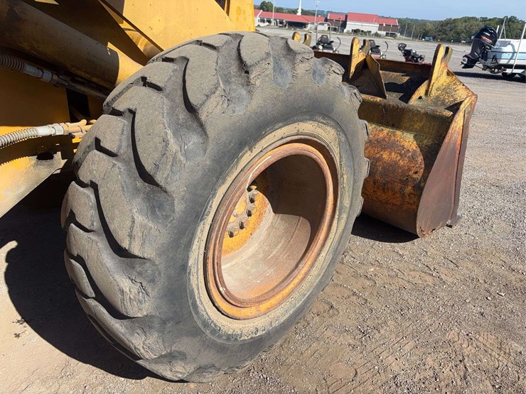 komatsu-180-wheel-loader-image-9