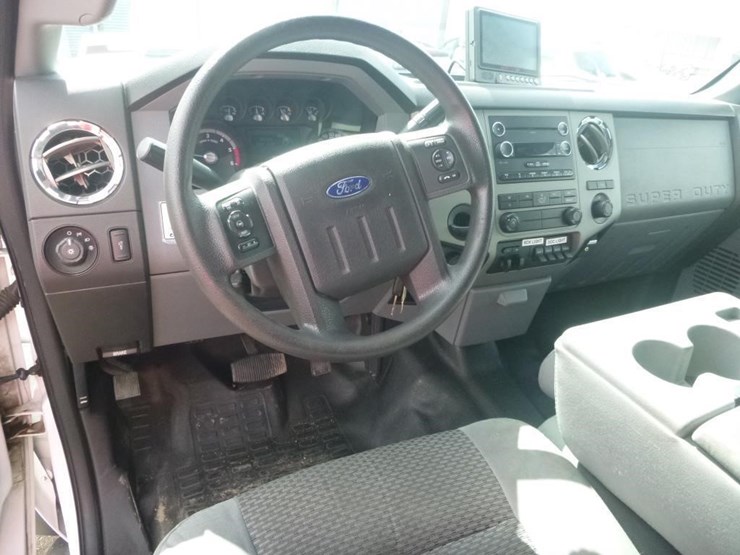 2013-ford-f450-image-18