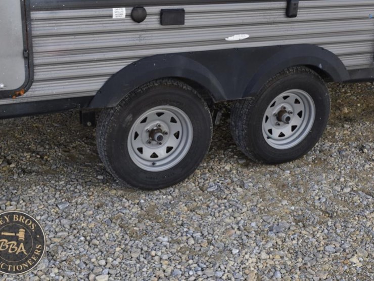2022-jayco-jay-flight-slx-264bh-38128-image-15