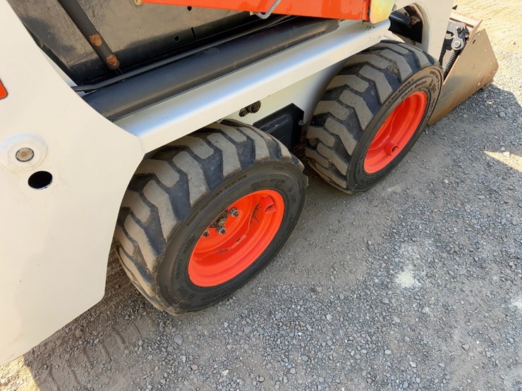 2014-bobcat-s70-image-11