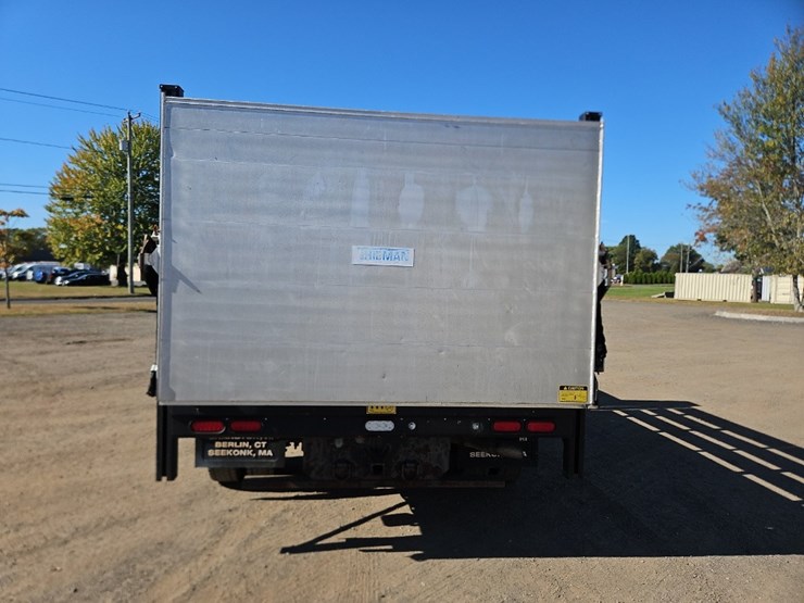 2015-ford-f550-xl-image-4
