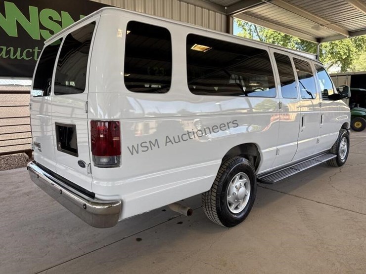 2008-ford-e350-image-7